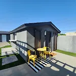 Modern Art House In Midtown, Pet Friendly