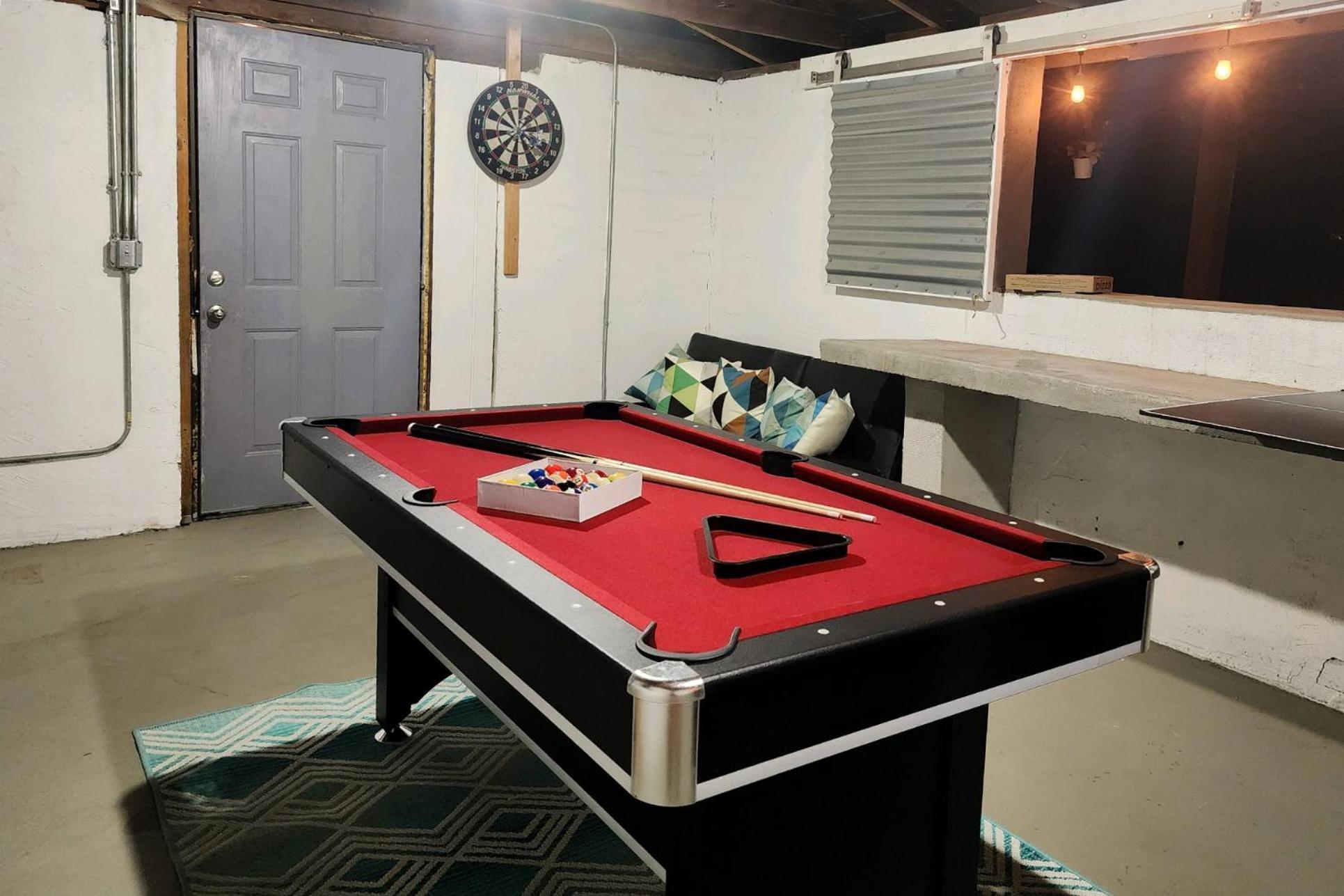 Holiday home Modern Art House In Midtown, Pet Friendly