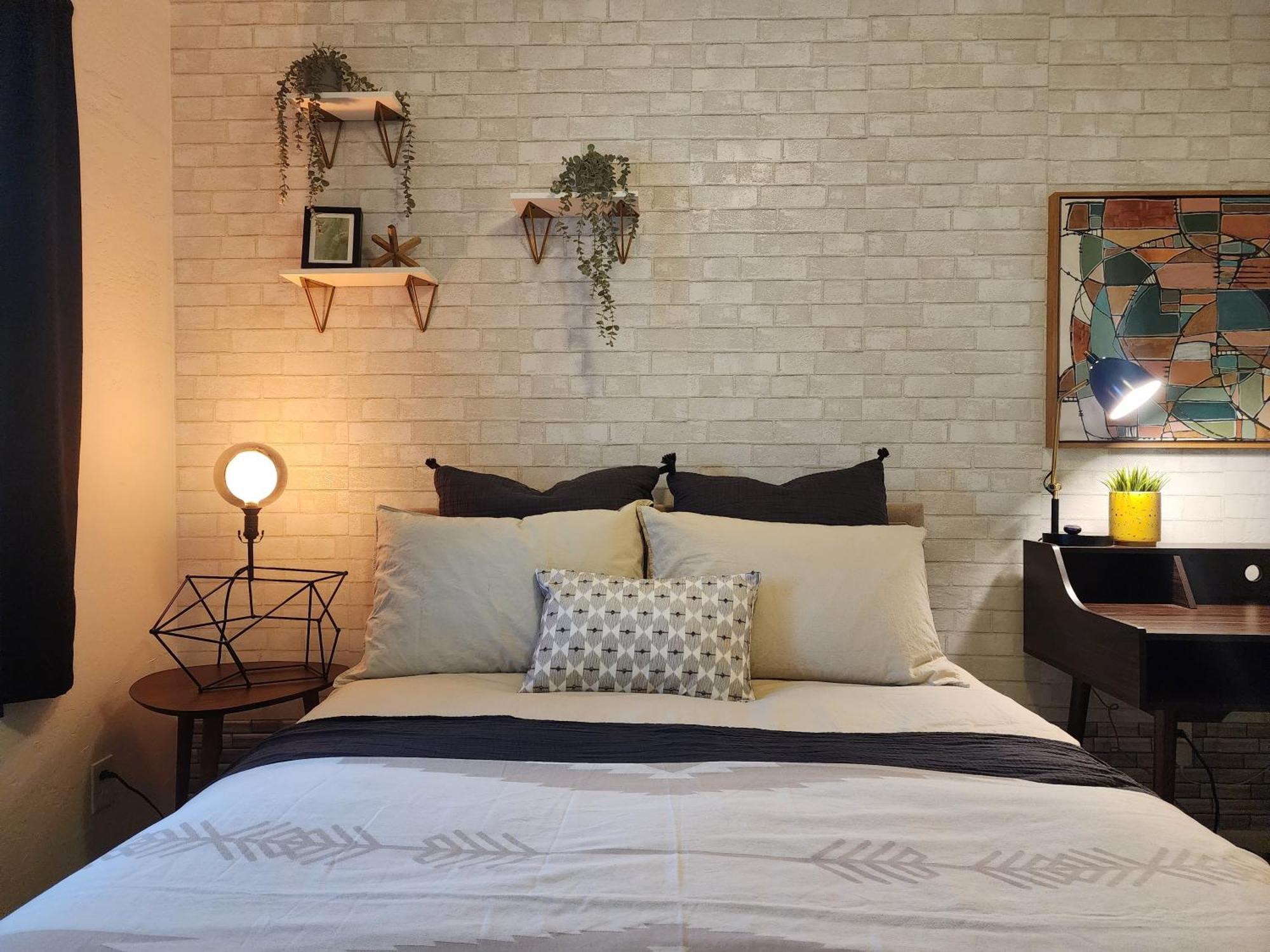 Modern Art House In Midtown, Pet Friendly * Phoenix